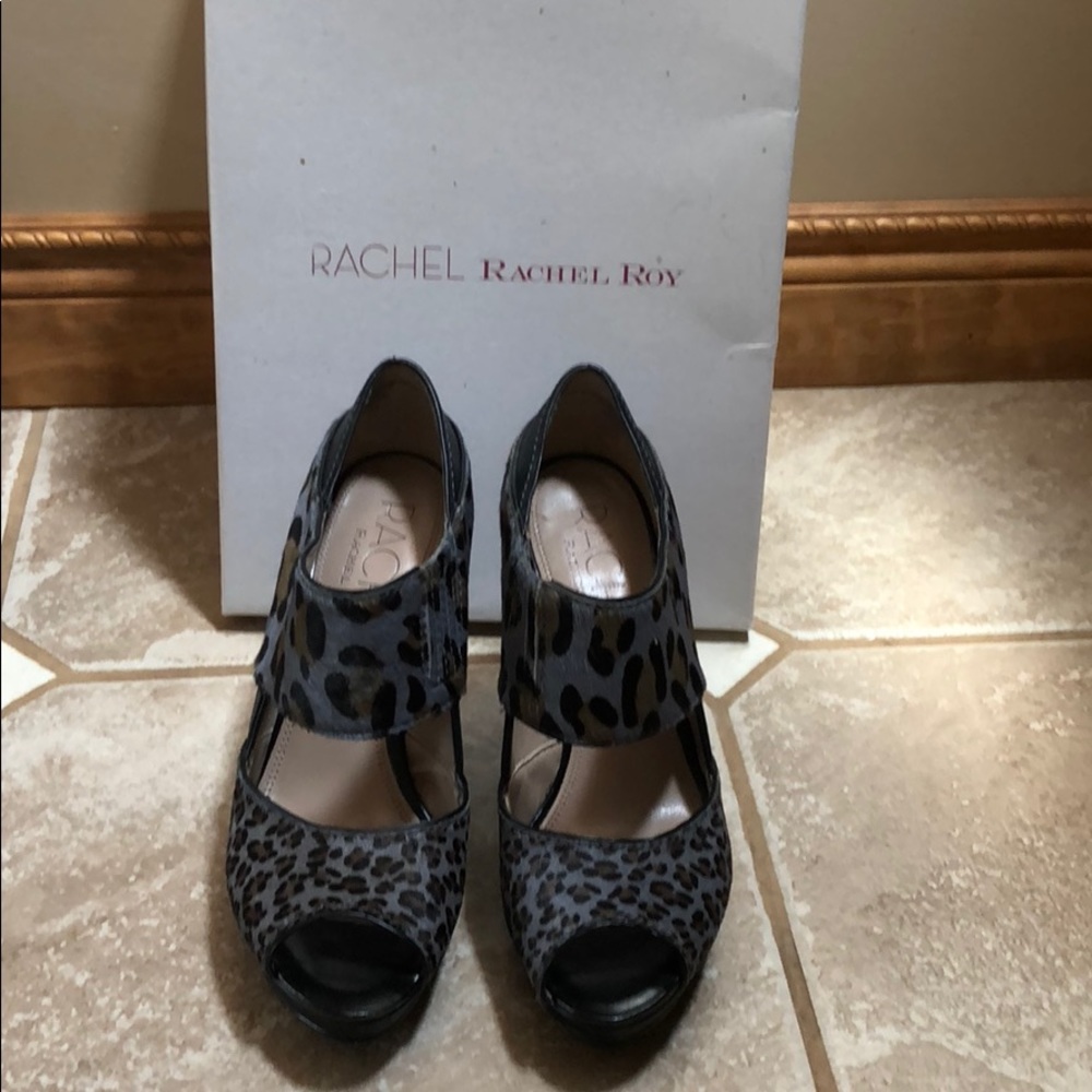 Rachel Roy Leather and colored hair heels Sz6.5
